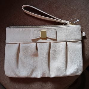 Apt. 9® Bobby Bow Wristlet